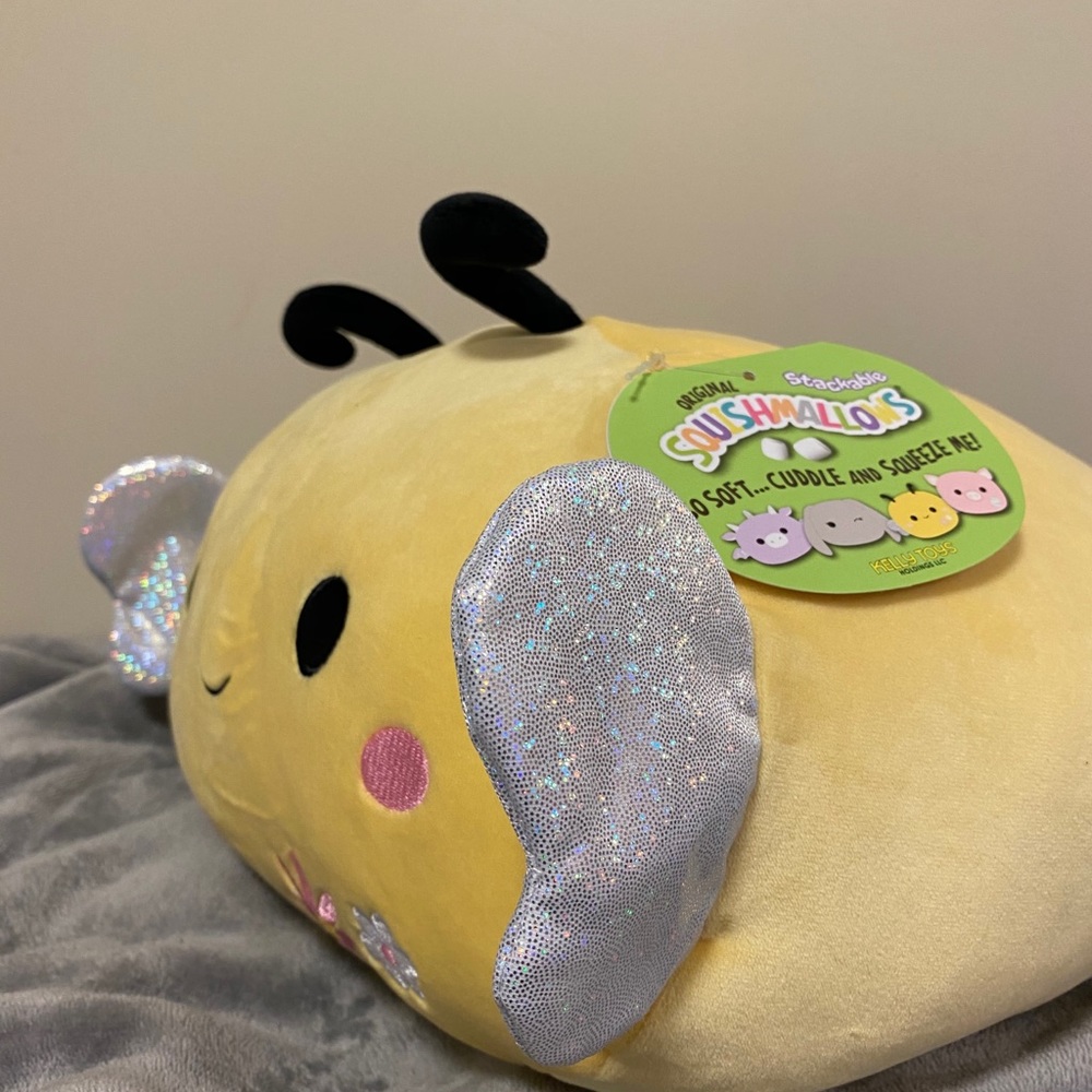 ‼️SOLD‼️ 12” Sunny the Bee Stackable Squishmallow - Picture 2 of 4